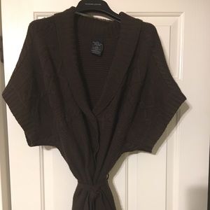 Short sleeve brown sweater